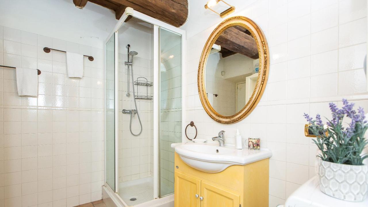 Apartment In Falegnami Rom