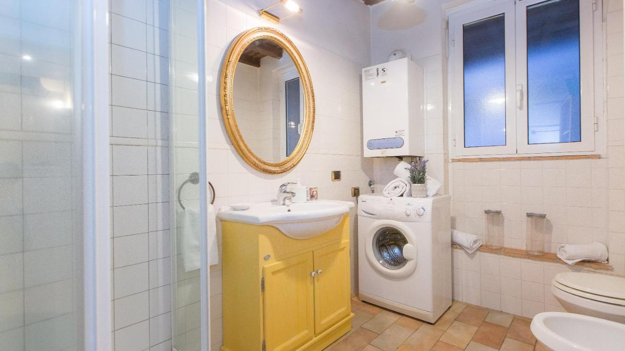 Apartment In Falegnami Rom